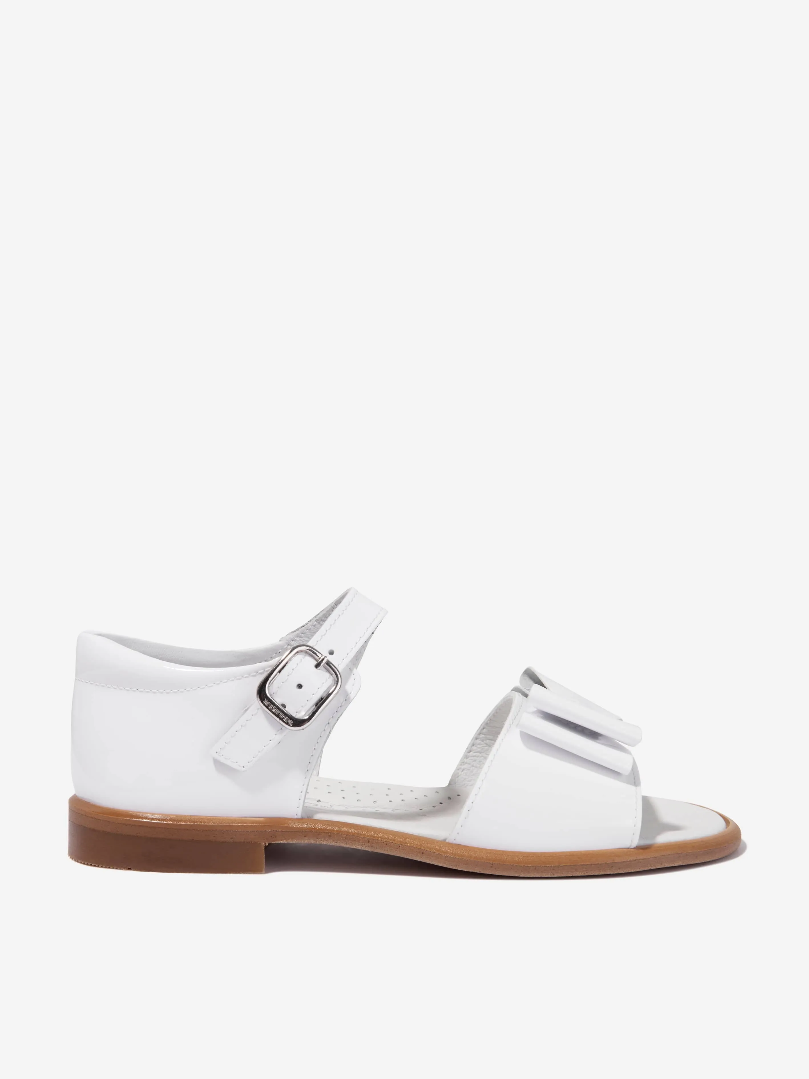 Andanines Girls Patent Leather Bow Sandals in White