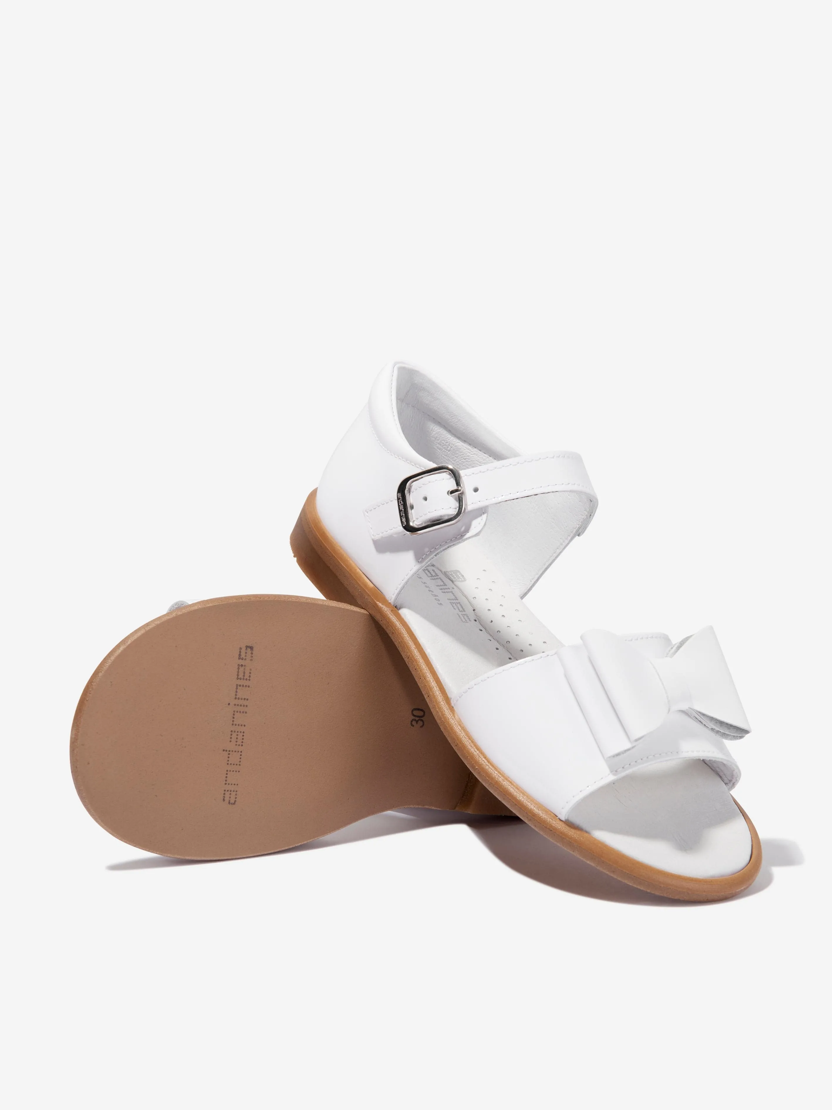 Andanines Girls Patent Leather Bow Sandals in White