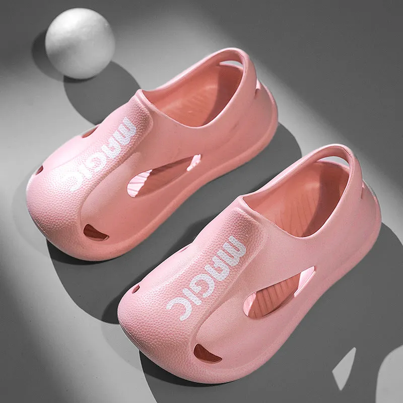 New Children's Sandals Summer Girls Baby Fashion Outerwear Versatile Non-Slip Crocs Beach Sandals Slippers