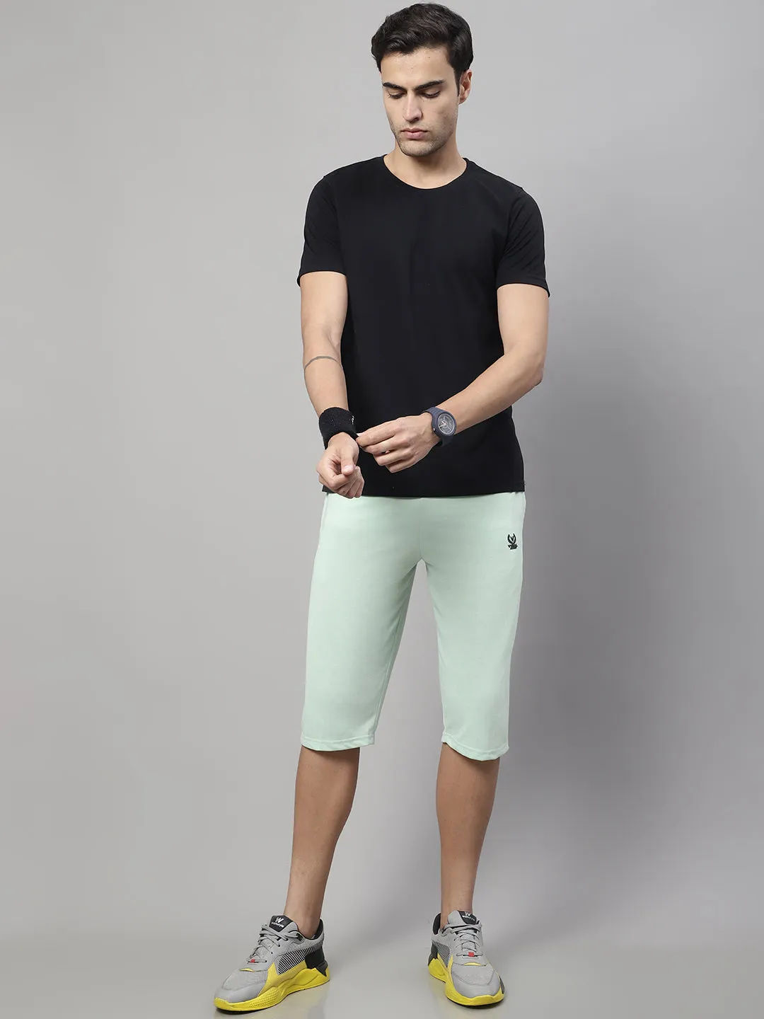 Vimal Jonney Light Green Regular fit Cotton Capri for Men